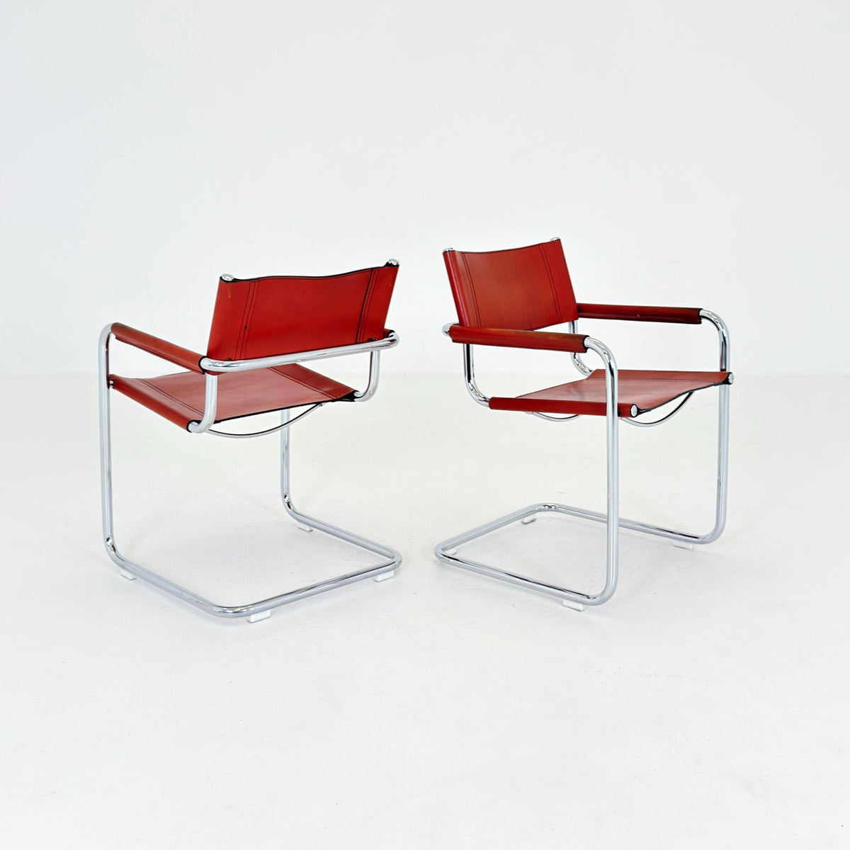 set of 2 Mid century Bauhaus Leather b34 armchairs by Mart Stam & Marcel Breuer for Fasem, Italy 1985