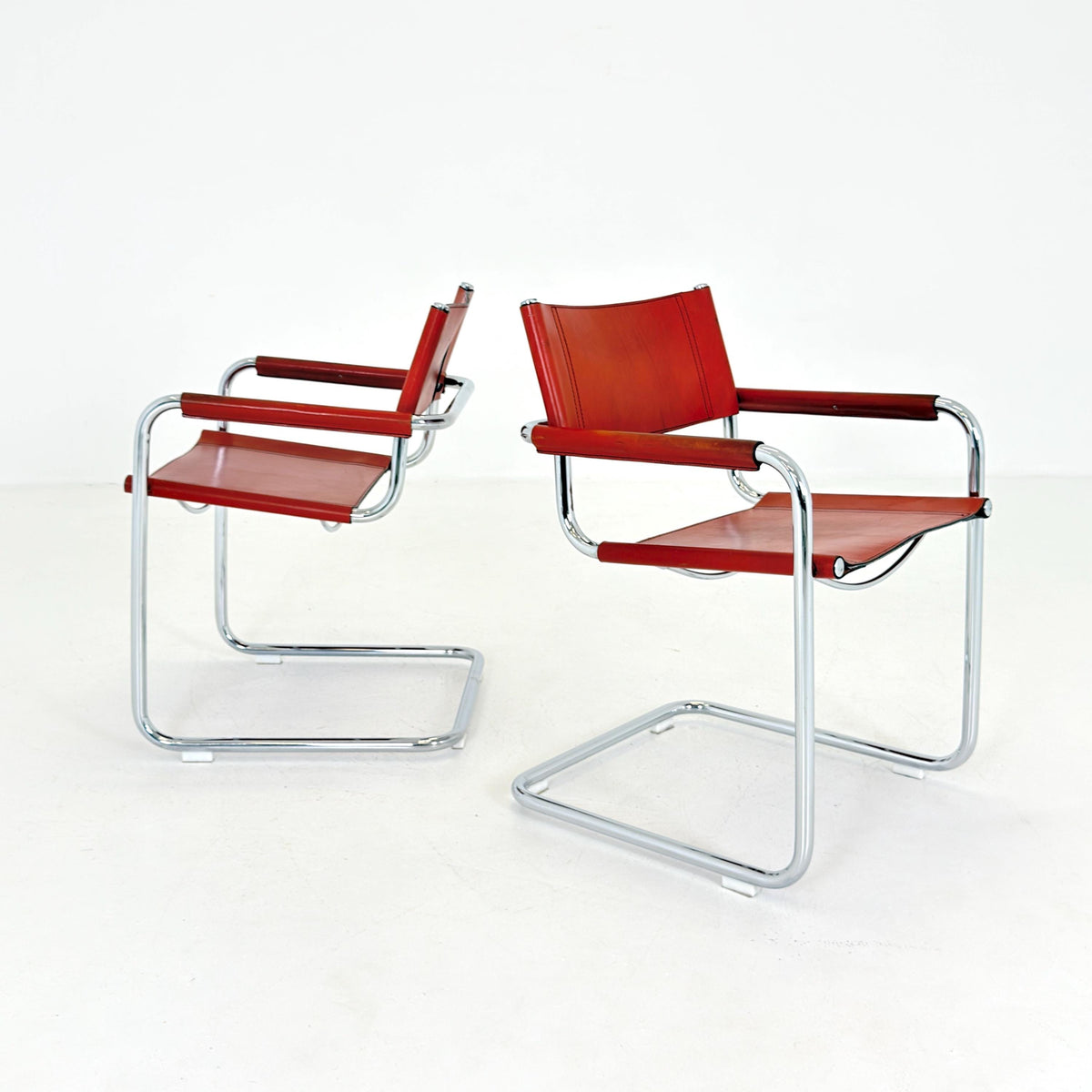 set of 2 Mid century Bauhaus Leather b34 armchairs by Mart Stam & Marcel Breuer for Fasem, Italy 1985