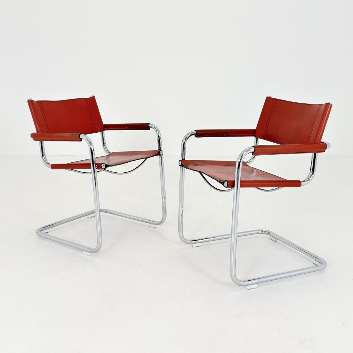 set of 2 Mid century Bauhaus Leather b34 armchairs by Mart Stam & Marcel Breuer for Fasem, Italy 1985