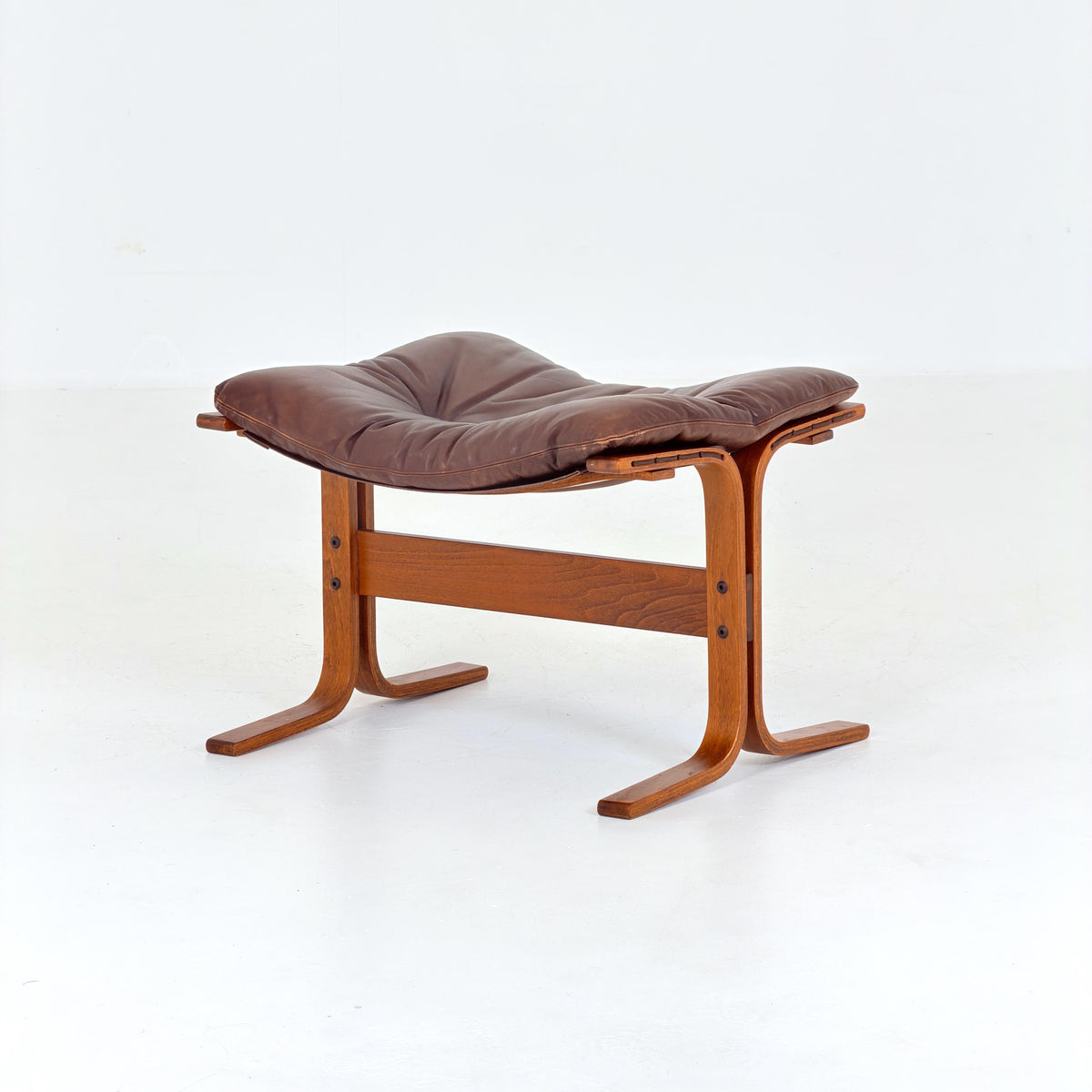 Mid century lounge “Siesta” ottoman by Ingmar Relling, Westnofa Furniture, Norway 1980s