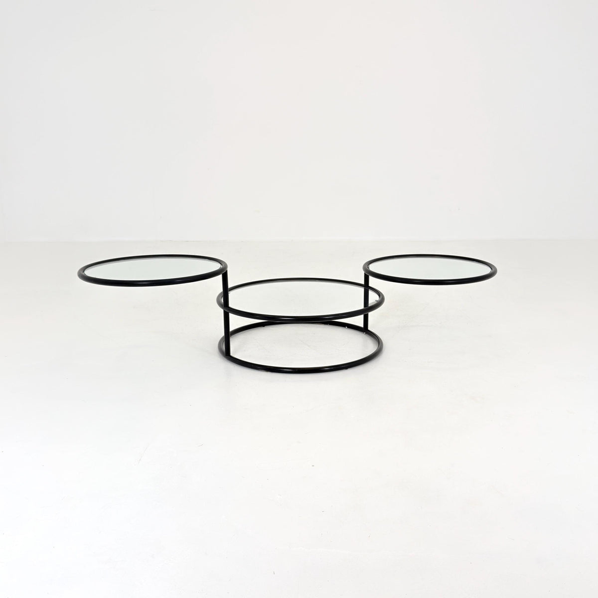 Mid-Century Black 3-Tier Swivel Coffee Table by Milo Baughman, Expandable Turntable Design