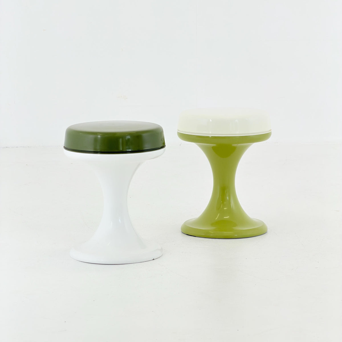 Mid Century Space Age Emsa Tulip Stools – Set of 2 – Olive Green & White – West Germany 1970s