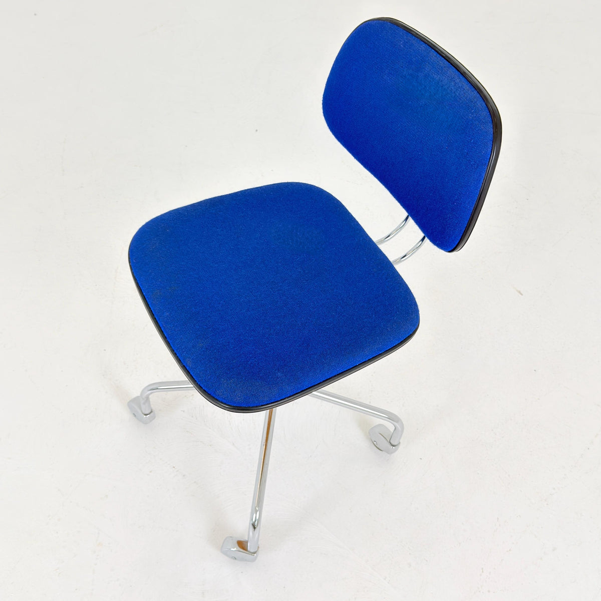 Mid-Century Bauhaus Swivel Office Chair, Blue Fabric Desk Chair, Chrome Steel Base, 1980s Germany