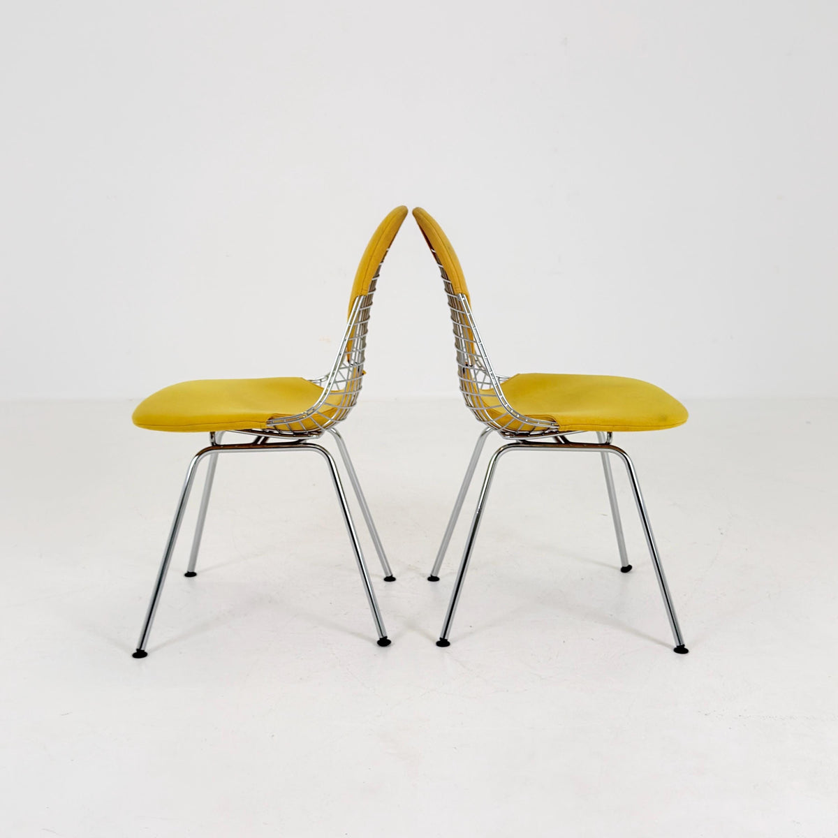 1 of 2 Mid-Century Charles & Ray Eames DKX-2 Wire Chair – Herman Miller – 1970s