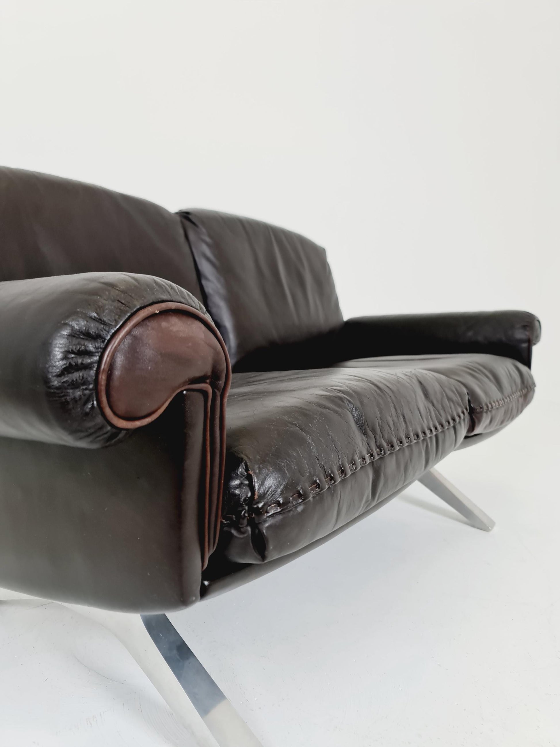 Vintage Swiss leather Lounge Sofa 2 seater by De Sede Ds 31 Switzerland, 1970s