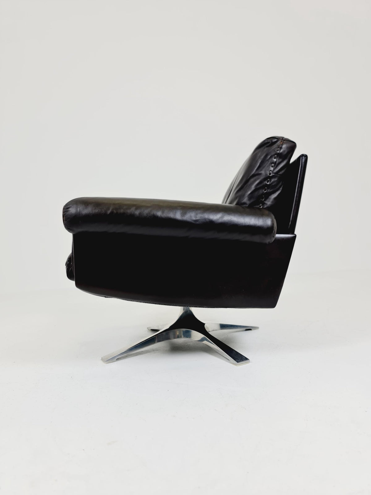 Vintage Swiss leather Lounge chair BY De Sede Ds 31 Switzerland, 1970s