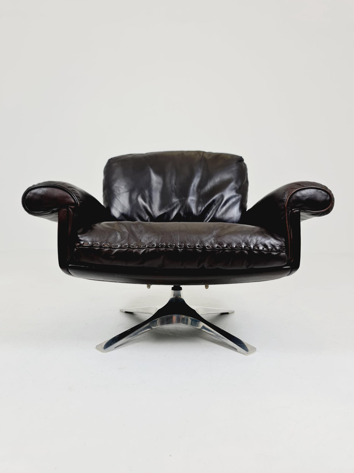 Vintage Swiss leather Lounge chair BY De Sede Ds 31 Switzerland, 1970s