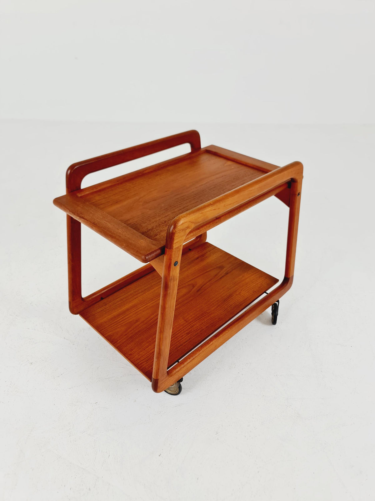 Vintage mid century danish trolley in solid teak/ bar cart By SIKA Mobler , 1960s