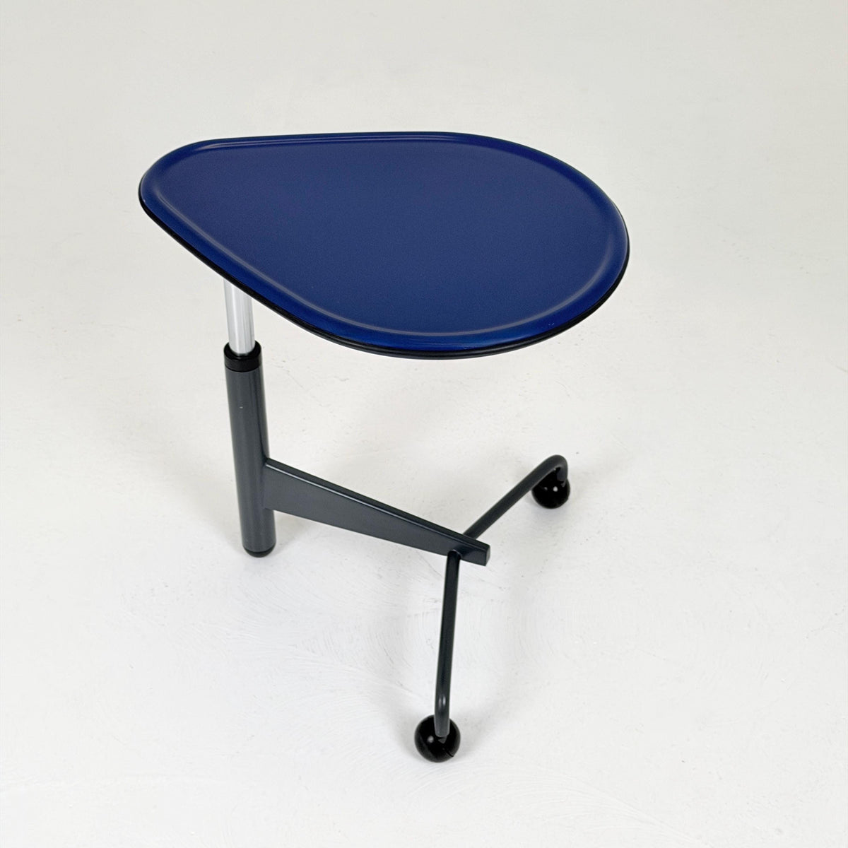 Mid century Adjustable side table “Kick” by Toshiyuki Kita for Cassina Italy 1980s