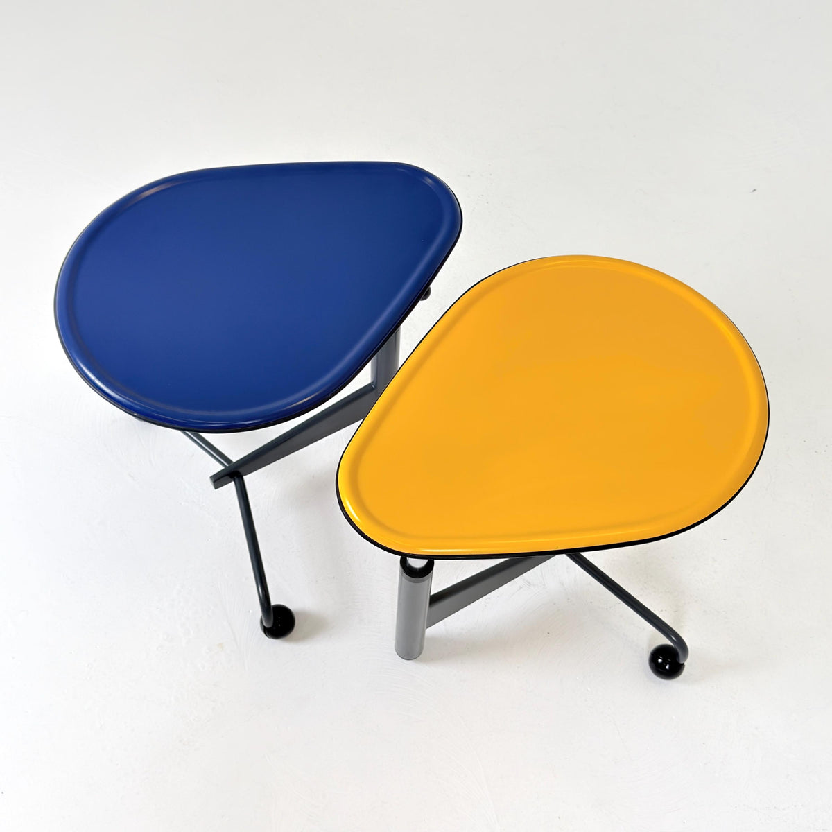 Mid century Adjustable side table “Kick” by Toshiyuki Kita for Cassina Italy 1980s