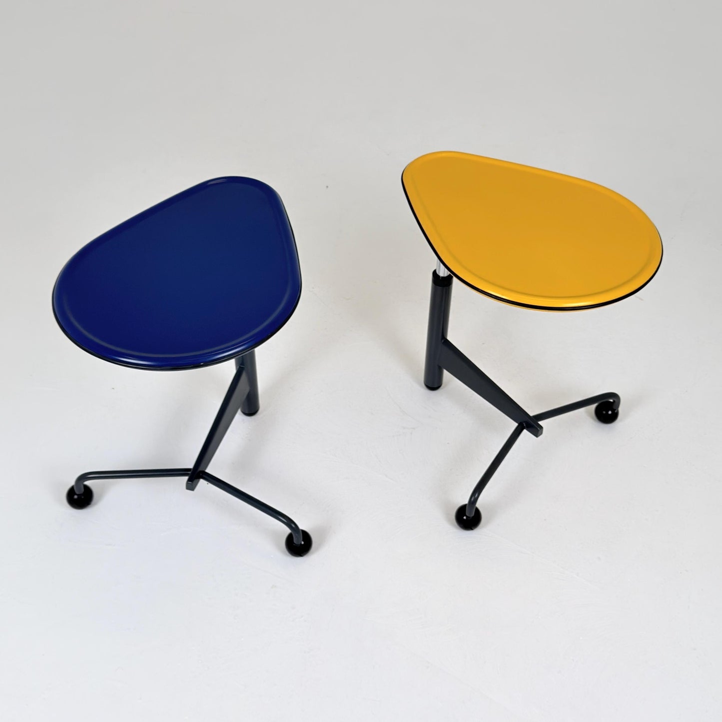 Mid century Adjustable side table “Kick” by Toshiyuki Kita for Cassina Italy 1980s
