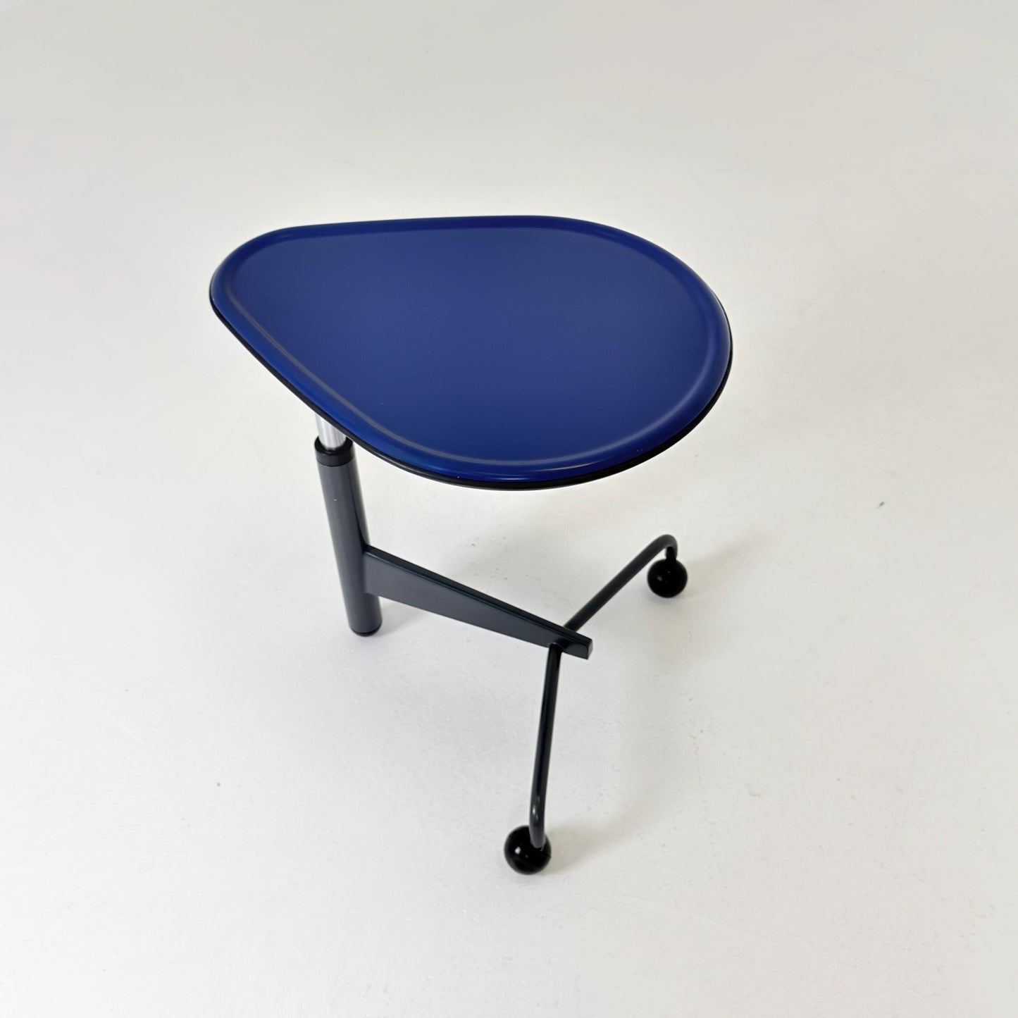 Mid century Adjustable side table “Kick” by Toshiyuki Kita for Cassina Italy 1980s