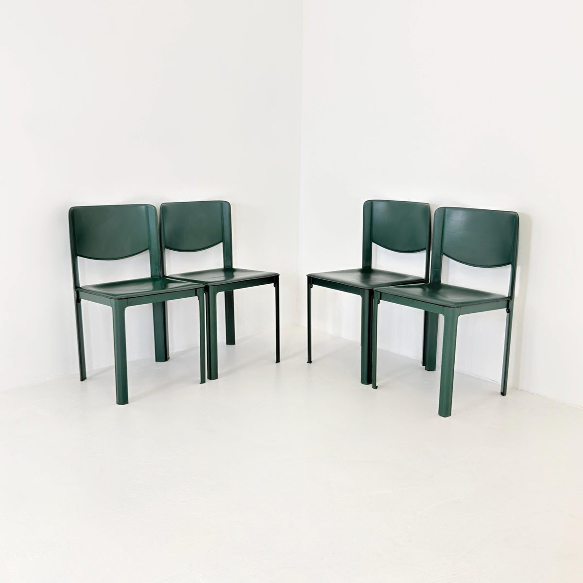 Rare Set of 4 Tito Agnoli Sistina Chairs for Matteo Grassi, Forest Green Leather, Italy 1980s