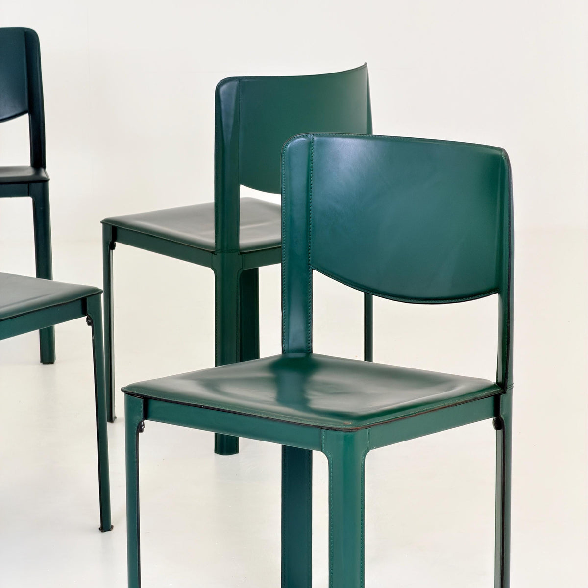 Rare Set of 4 Tito Agnoli Sistina Chairs for Matteo Grassi, Forest Green Leather, Italy 1980s