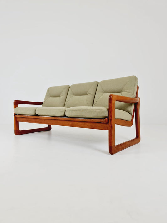 Mid century teak 3 -Seater Sofa by Holstebro Möbelfabrik , 1970s