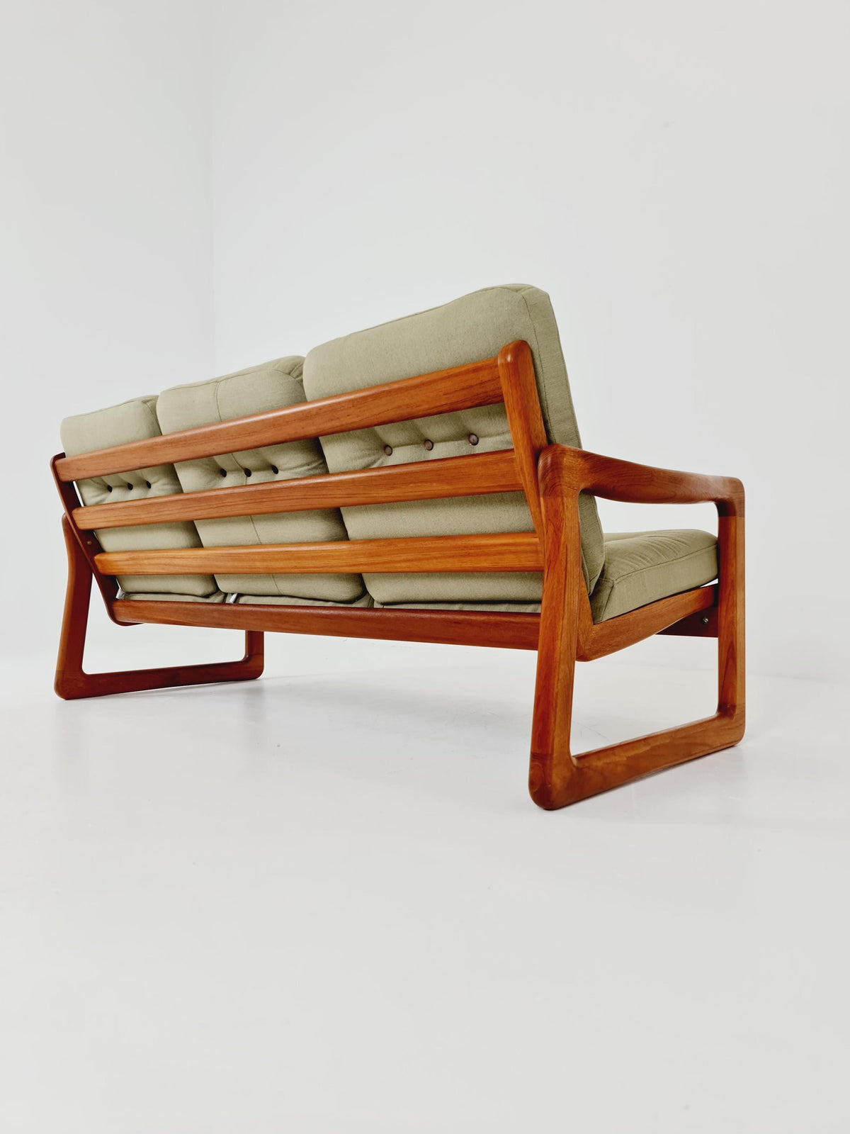 Mid century teak 3 -Seater Sofa by Holstebro Möbelfabrik , 1970s