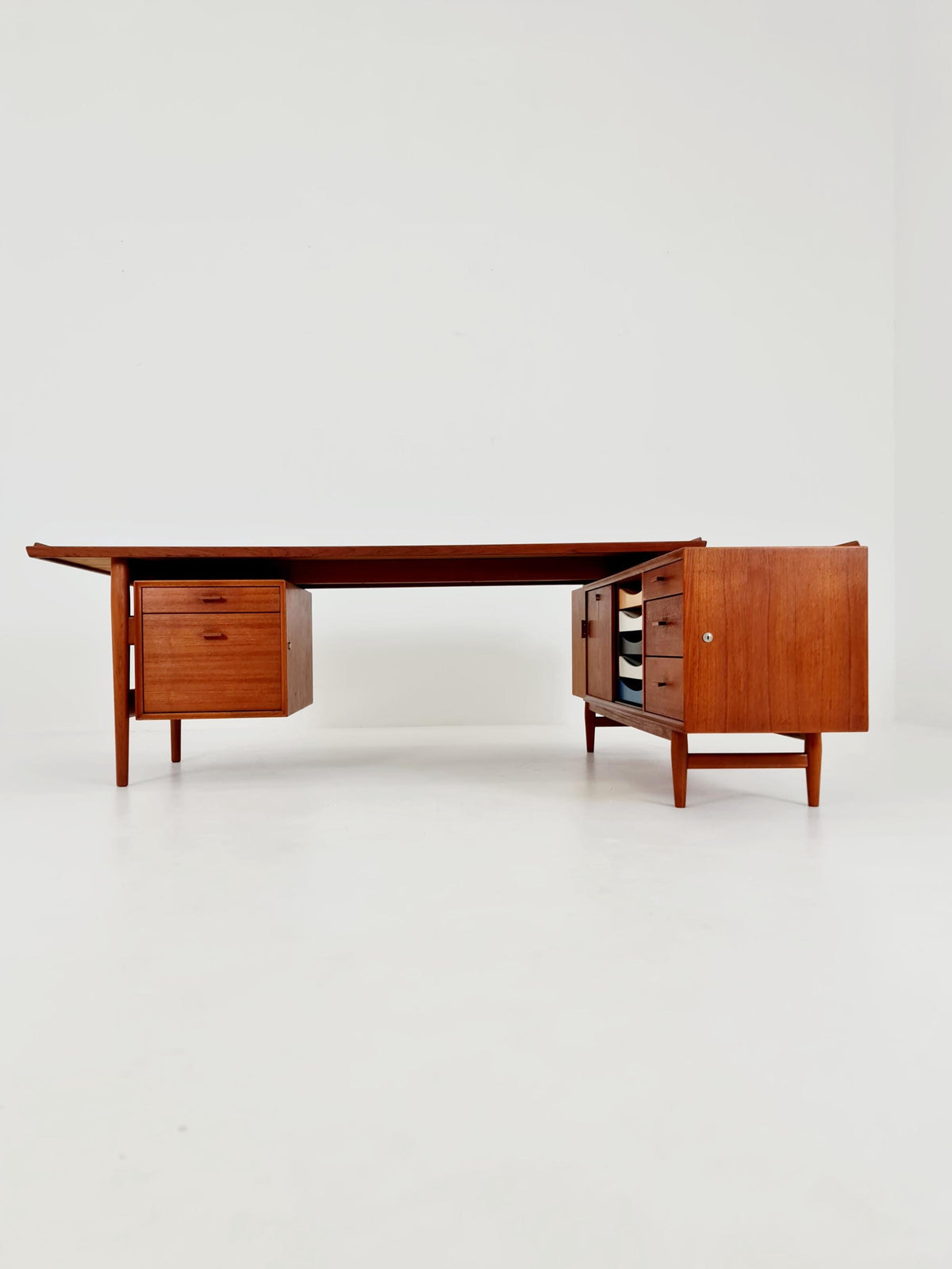 Mid-Century Modern Arne Vodder Model 209 Teak Executive Desk for Sibast