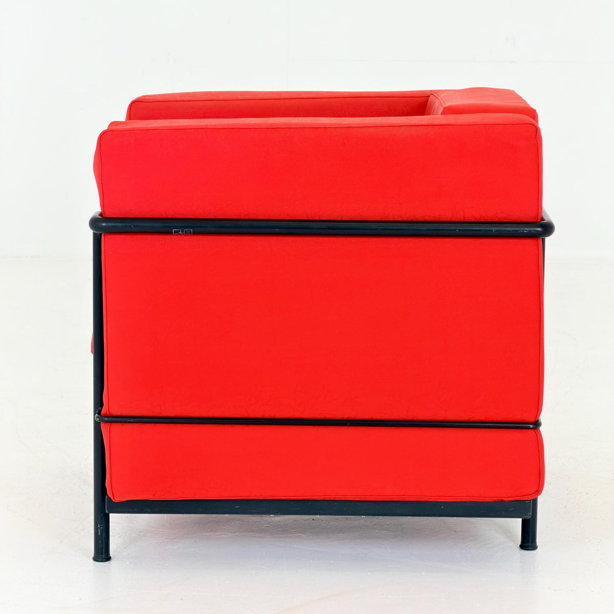 Mid century Cassina LC2 Armchair by Le Corbusier, Perriand & Jeanneret, Red Patterned Leather, Italy , LC2 011404 /1970s