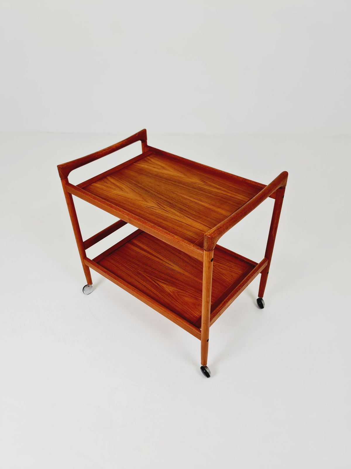Vintage Danish mid century trolley bar cart in solid teak By Dyrlund, 1960s