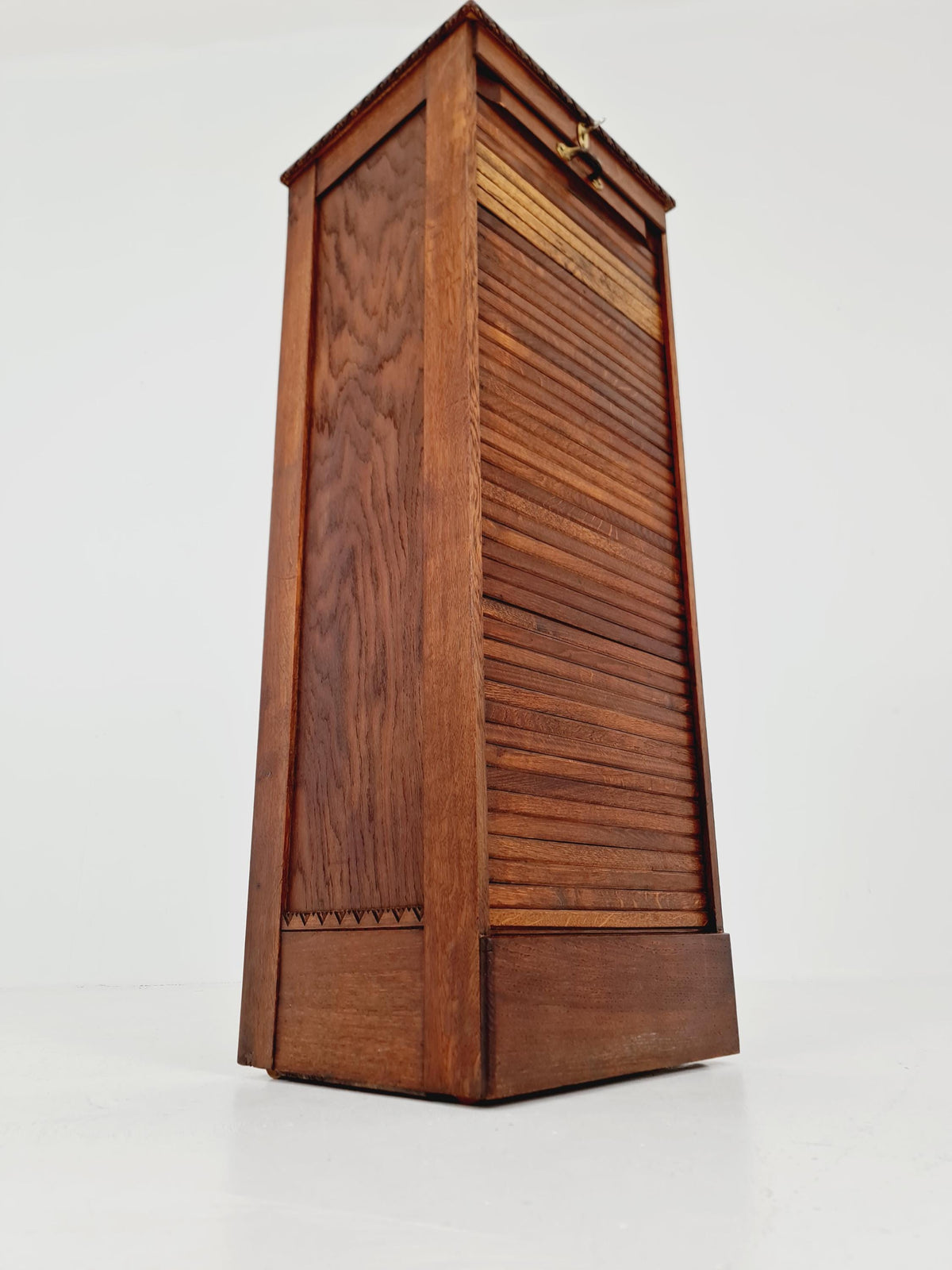 Bauhaus German roll document cabinet in walnut Wood , 1930s