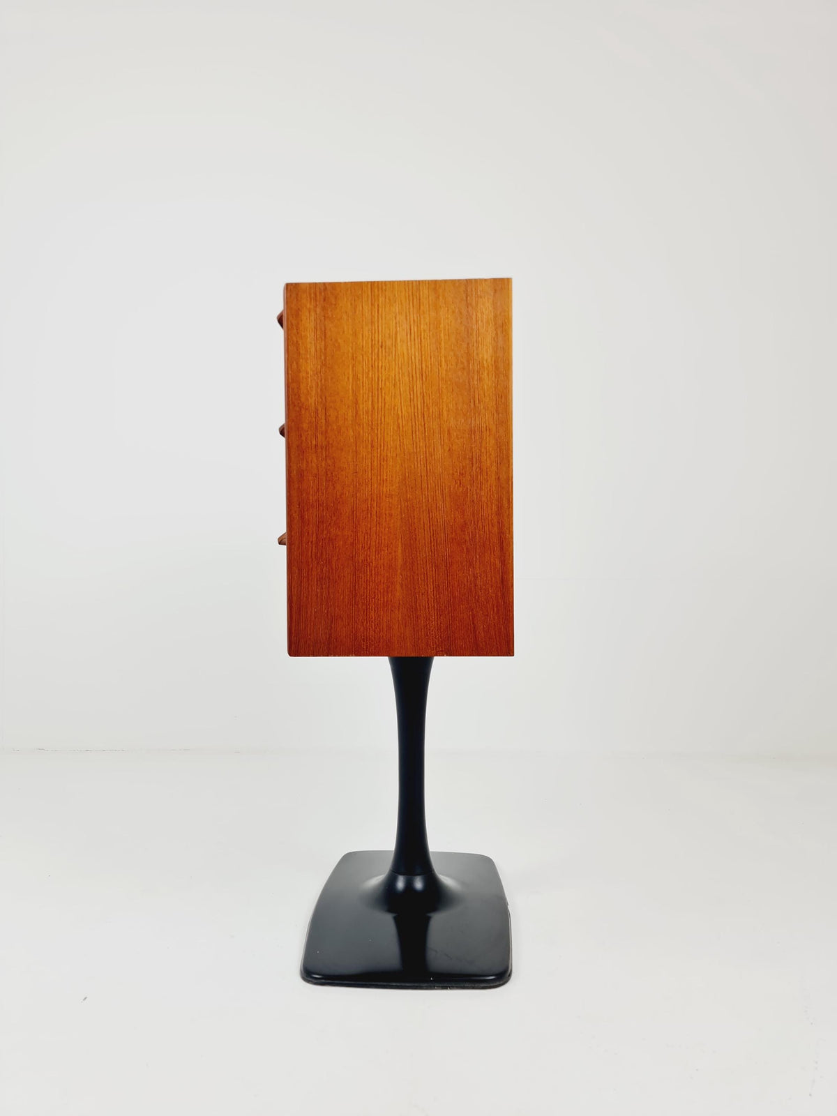 Midcentury Danish with tulip base design chest of drawers 1970s