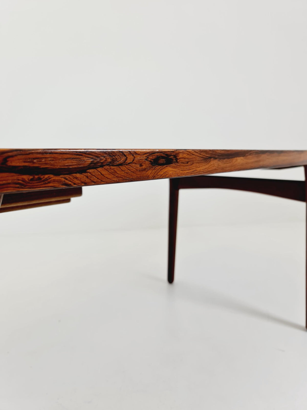 Danish Henning Kjaernulf Rosewood table with two extension leaves, Denmark 1960s