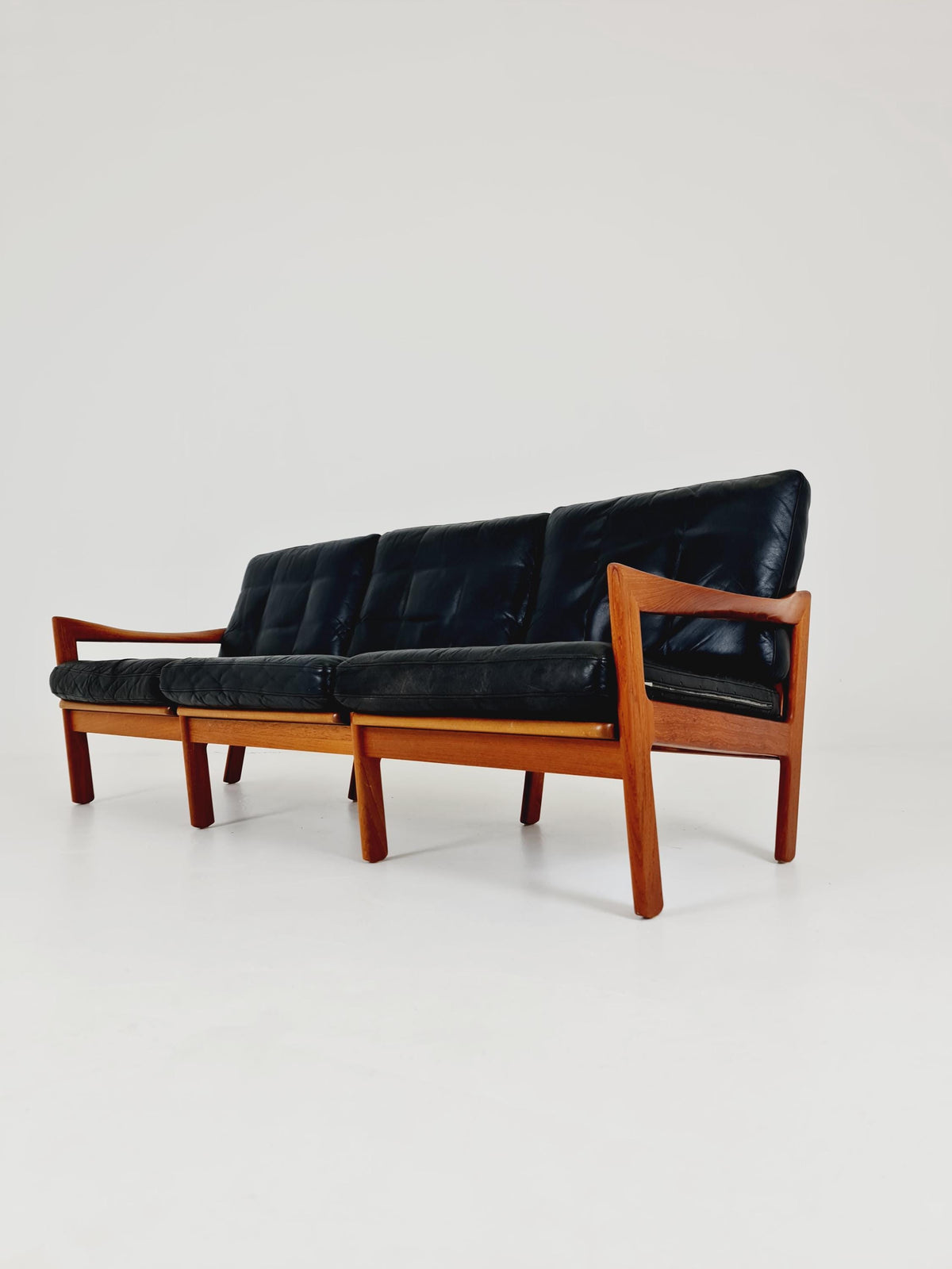 Mid century Sofa by Illum Wikkeslo Eilersen in solid teak, 1960s,