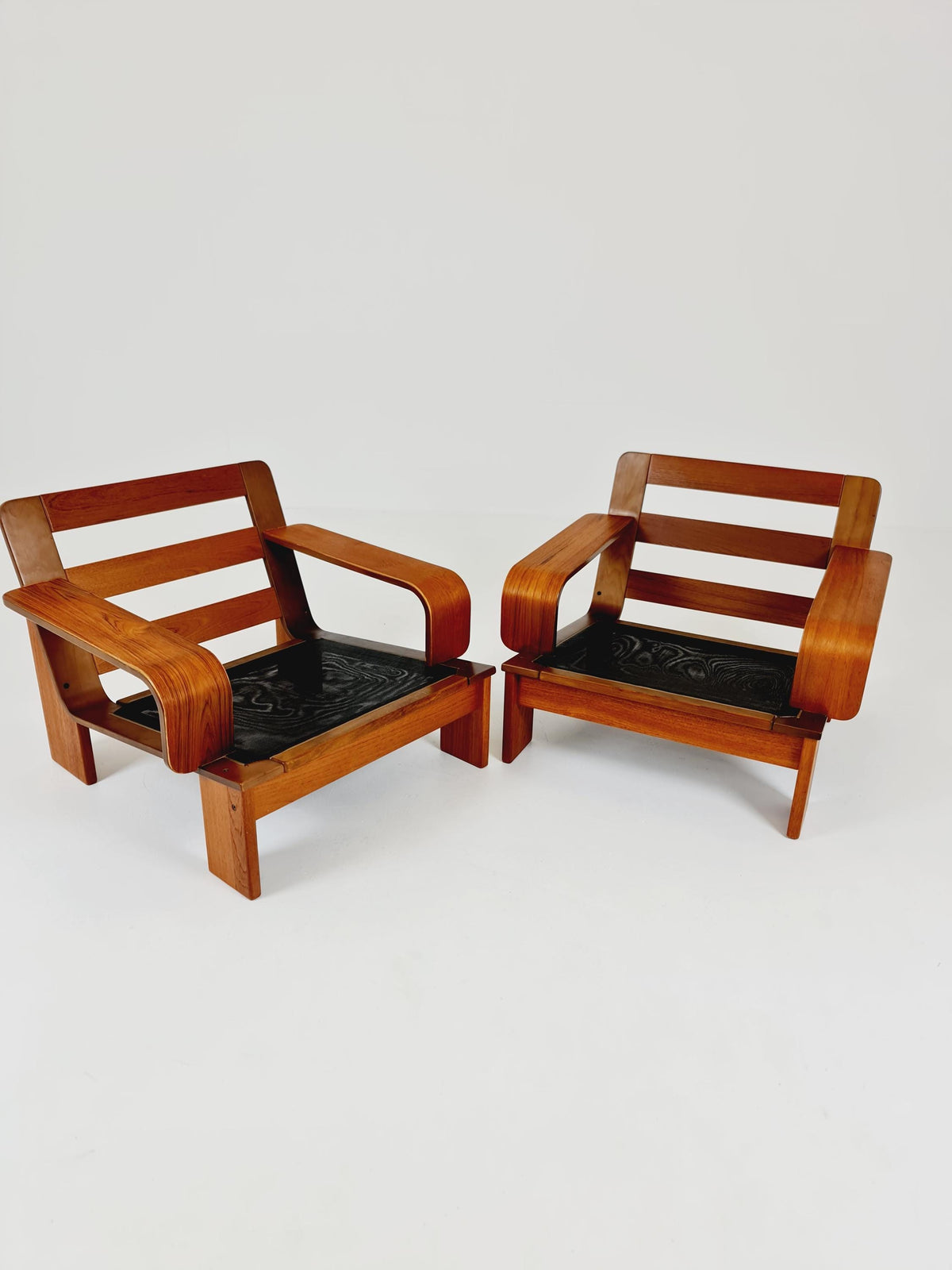 Rare Mid-Century Dansih Modern Teak Set of sofa and 2 lounge chairs 1970s – Newly Upholstered