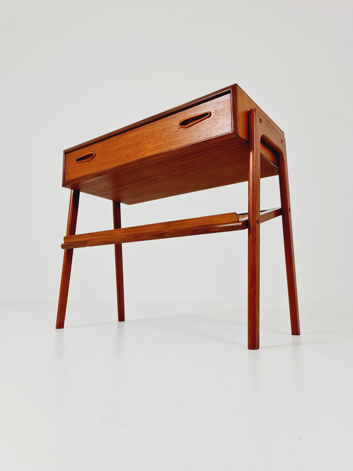 Midcentury danish Teak Vintage Side table/Nightstand By Ronde 1960s