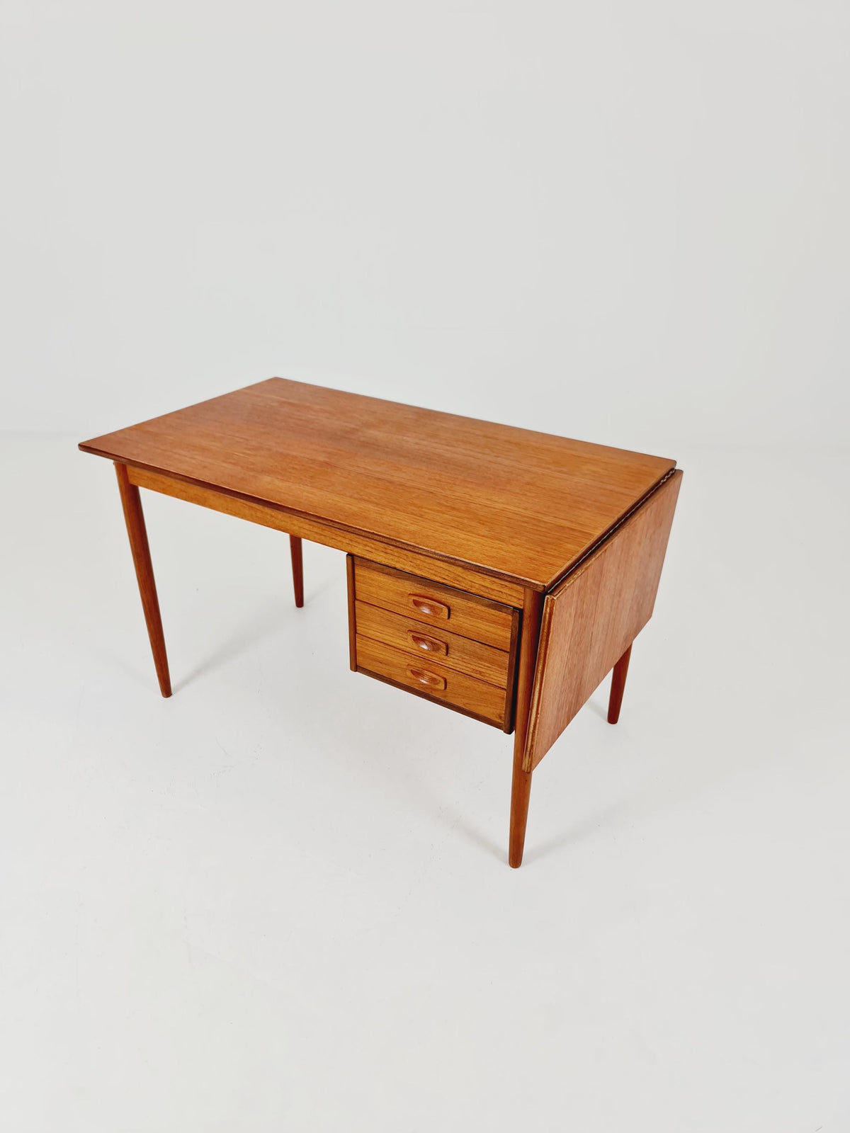 Mid century Danish leaf Drop teak desk By Arne Vodder For H.Sigh & Son , 1960s