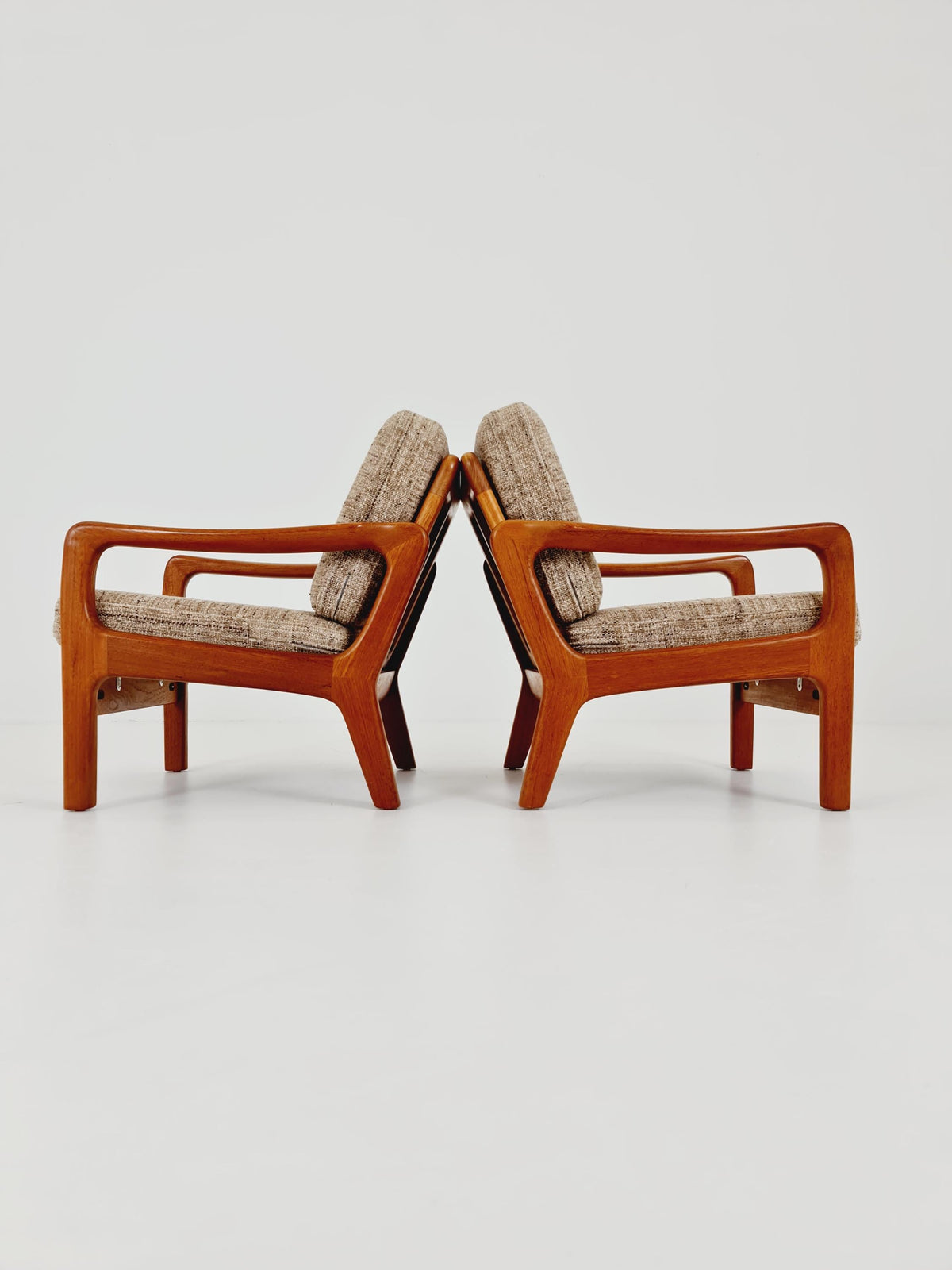 Mid century Danish easy lounge chairs by Juul Kristensen , 1970s, Set of 2