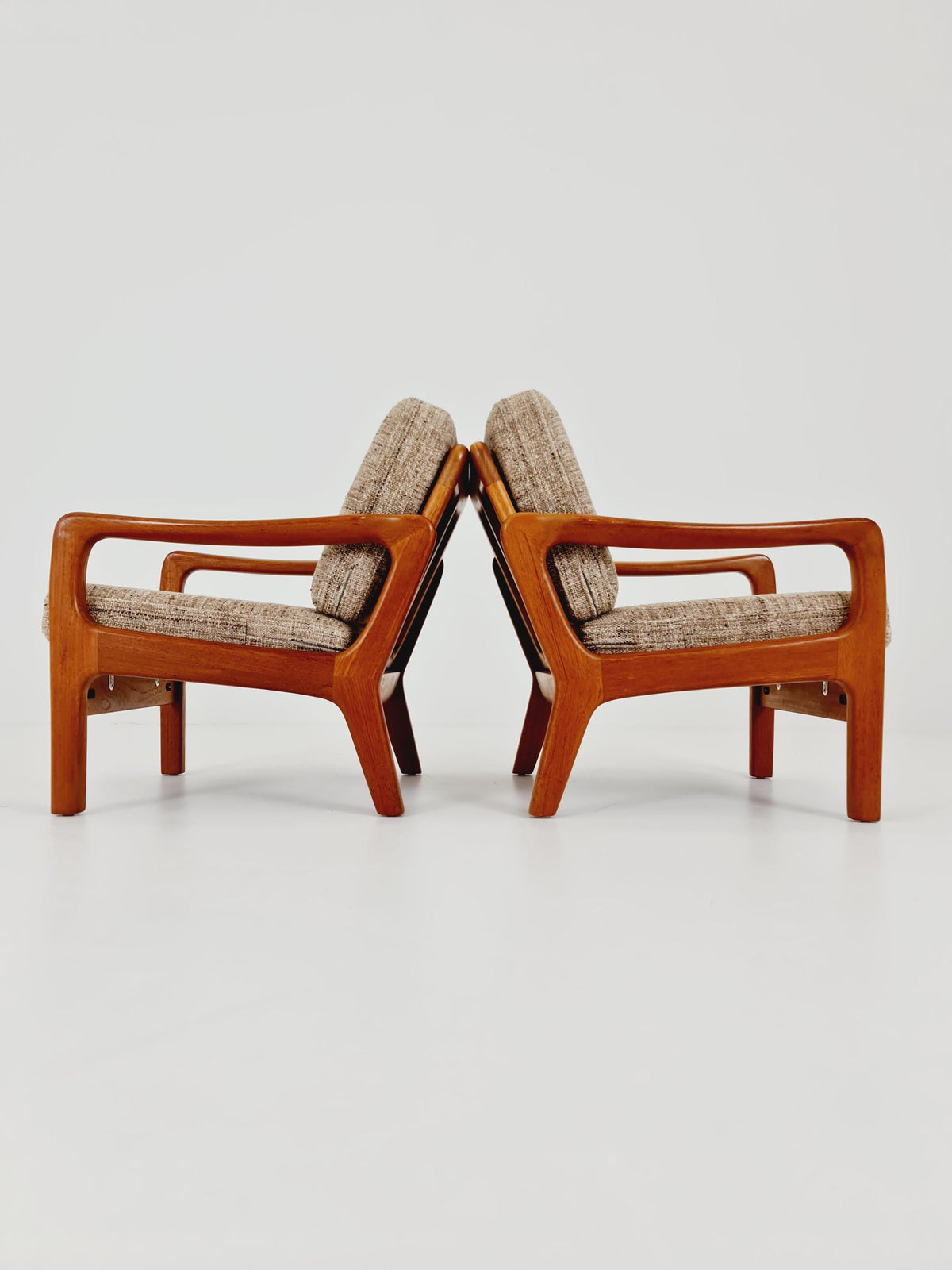 Mid century Danish easy lounge chairs by Juul Kristensen , 1970s, Set of 2