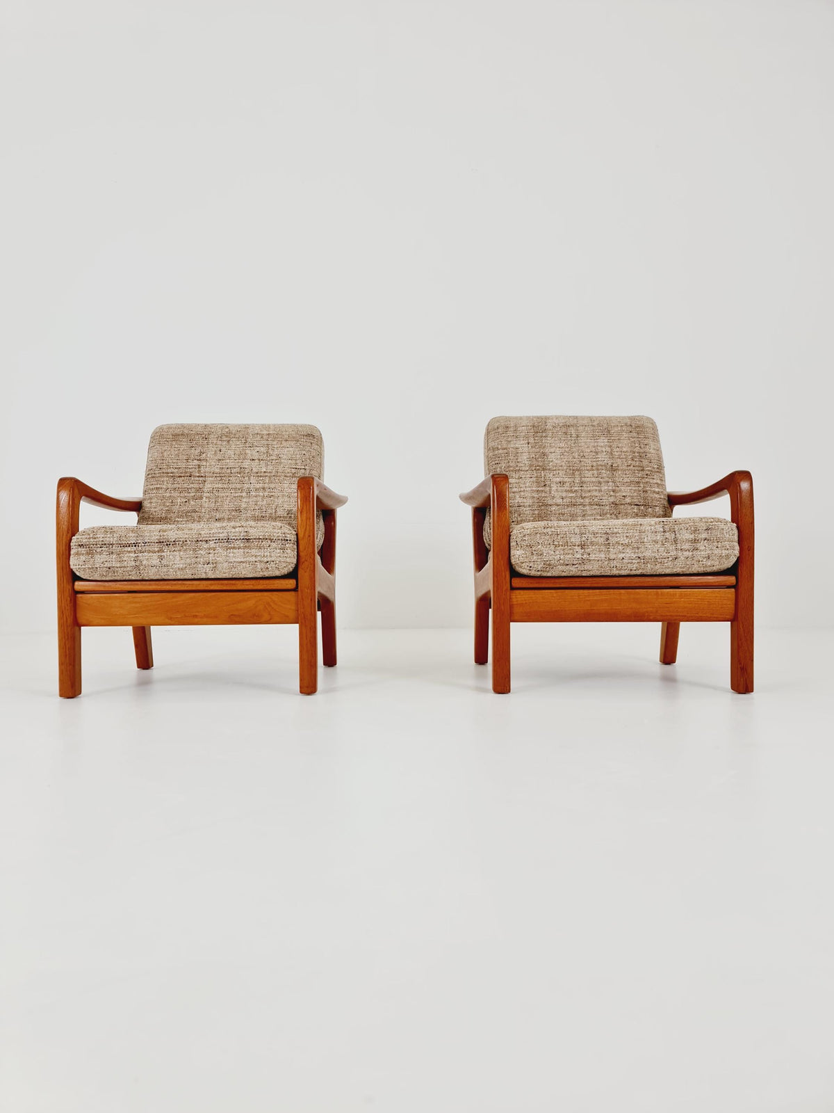Mid century Danish easy lounge chairs by Juul Kristensen , 1970s, Set of 2