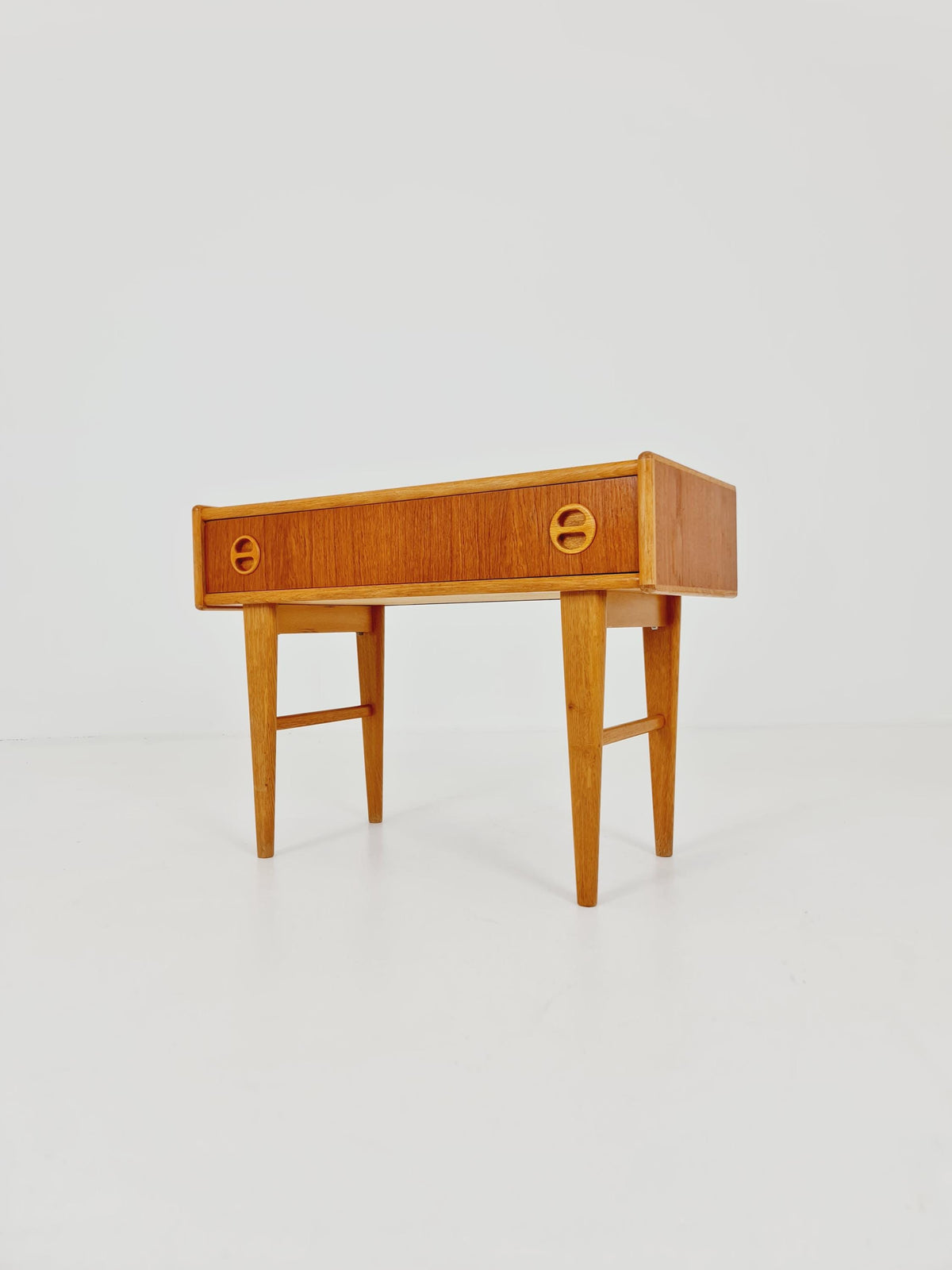 Midcentury Carlström & Co Teak Vintage Side table/ Bedside table/ Night stand straight from the sixties