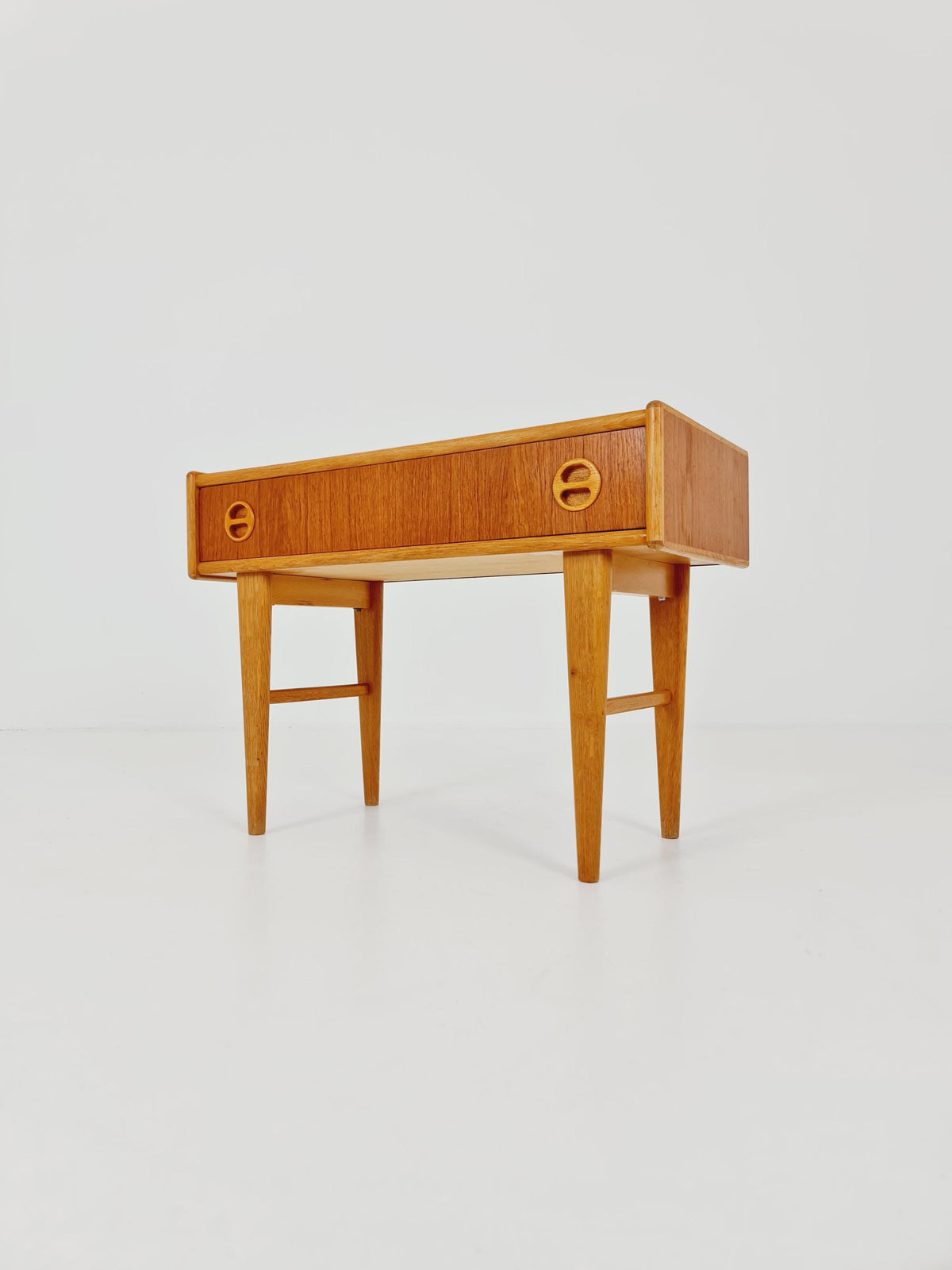 Midcentury Carlström & Co Teak Vintage Side table/ Bedside table/ Night stand straight from the sixties