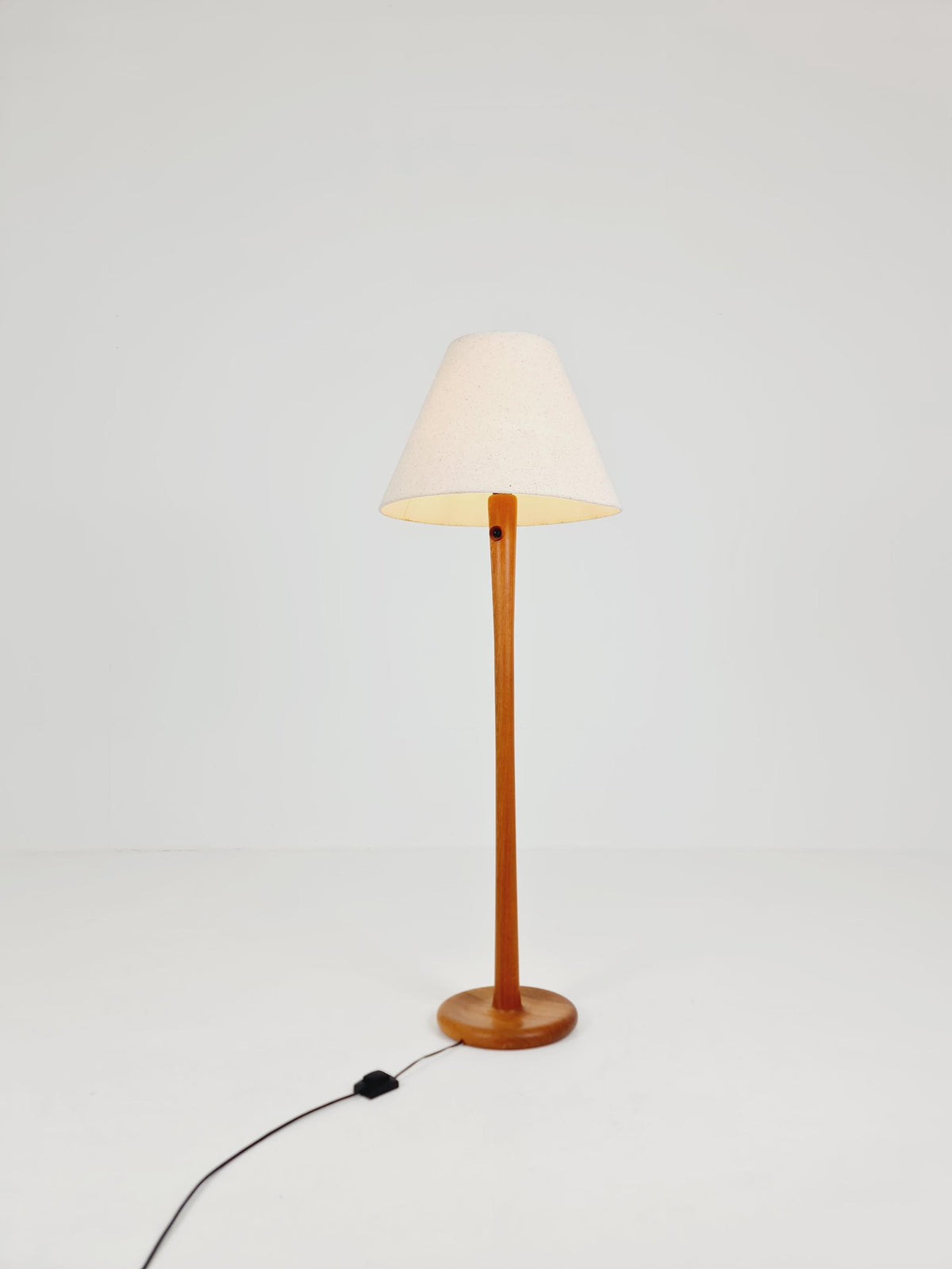 Rare big Midcentury Danish floor lamp by Dyrlund solid teak, 1960s
