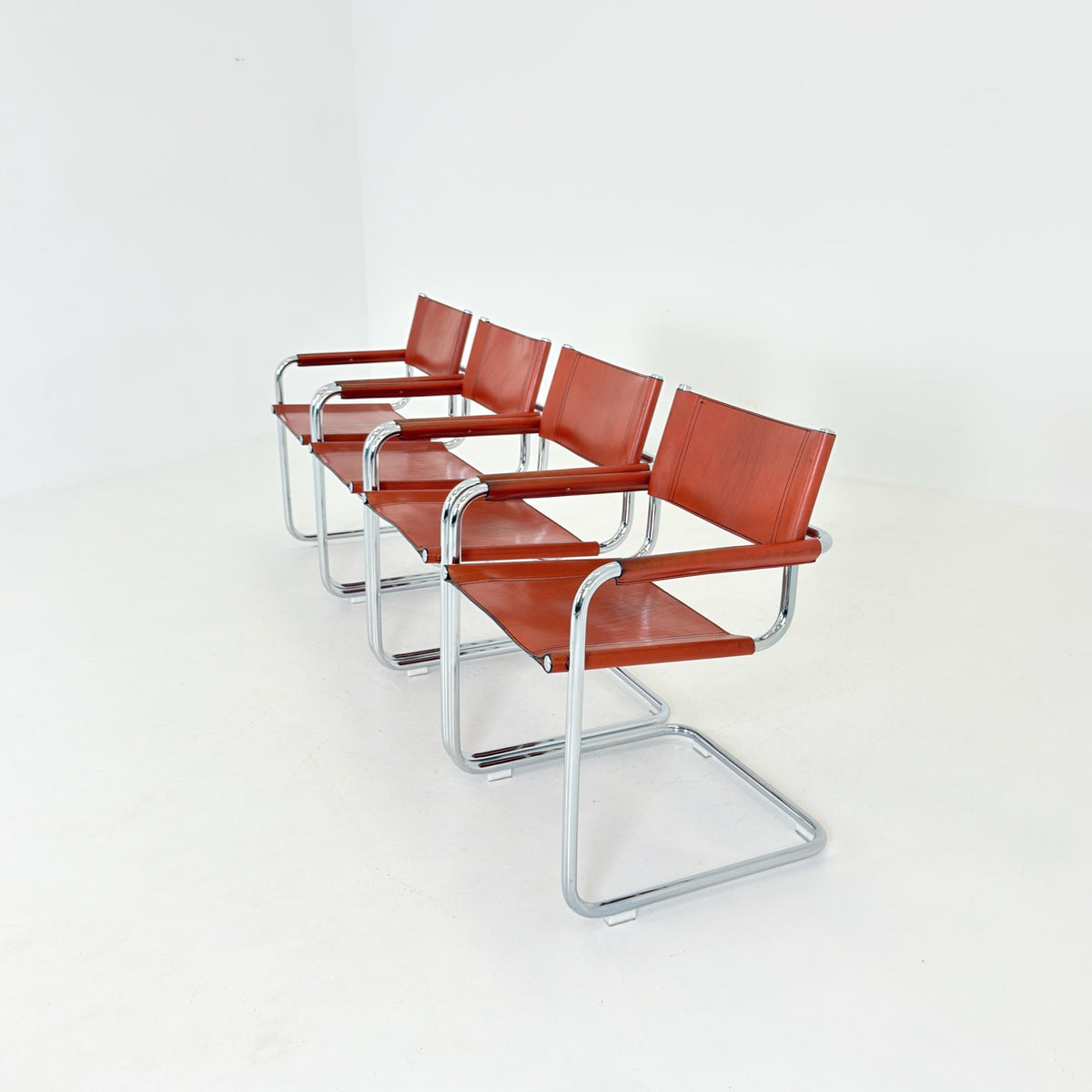 set of 4 Mid century Bauhaus Leather b34 armchairs by Mart Stam & Marcel Breuer for Fasem, Italy 1985