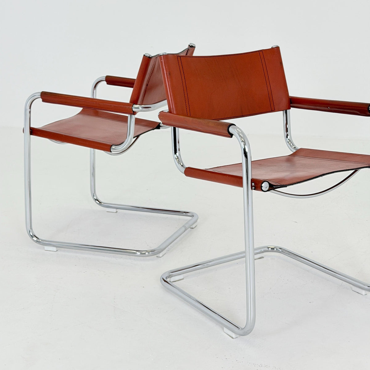 set of 2 Mid century Bauhaus Leather b34 armchairs by Mart Stam & Marcel Breuer for Fasem, Italy 1985