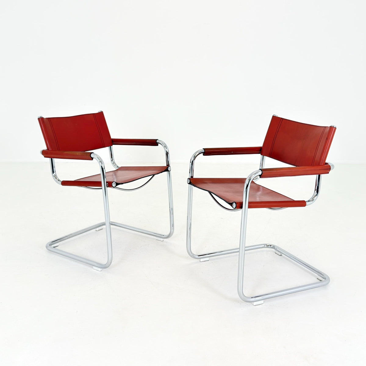 set of 2 Mid century Bauhaus Leather b34 armchairs by Mart Stam & Marcel Breuer for Fasem, Italy 1985