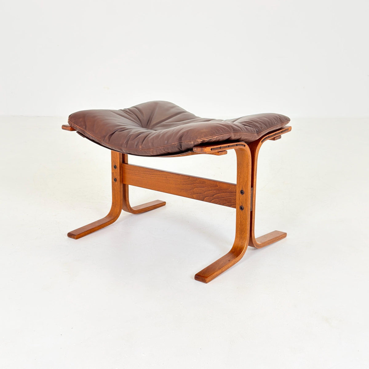 Mid century lounge “Siesta” ottoman by Ingmar Relling, Westnofa Furniture, Norway 1980s