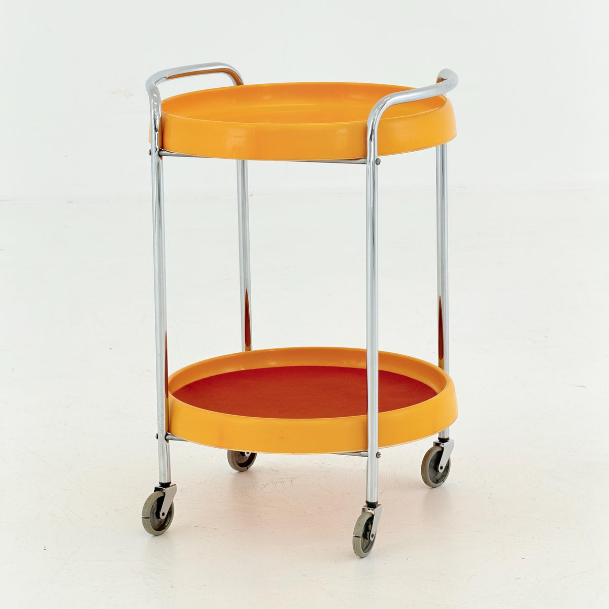 Mid century Spaceage Plastic and Metal Chrome Round Italian Bar Cart, 1980s