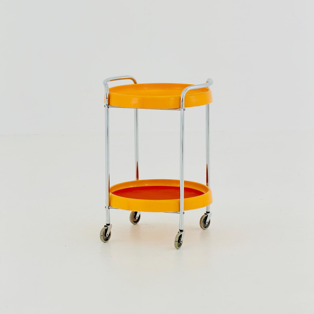Mid century Spaceage Plastic and Metal Chrome Round Italian Bar Cart, 1980s