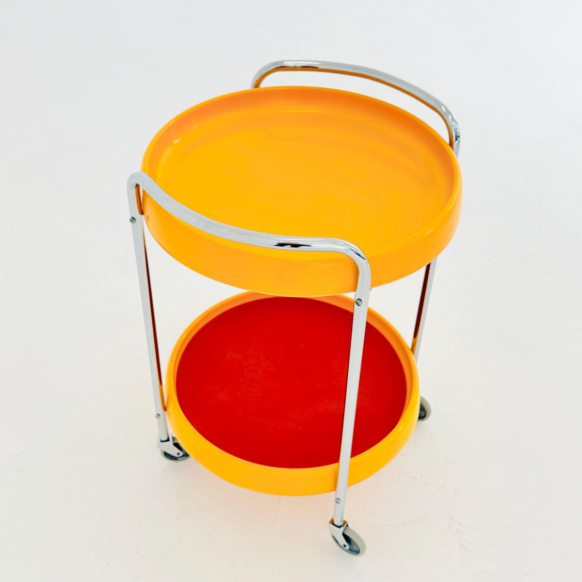 Mid century Spaceage Plastic and Metal Chrome Round Italian Bar Cart, 1980s