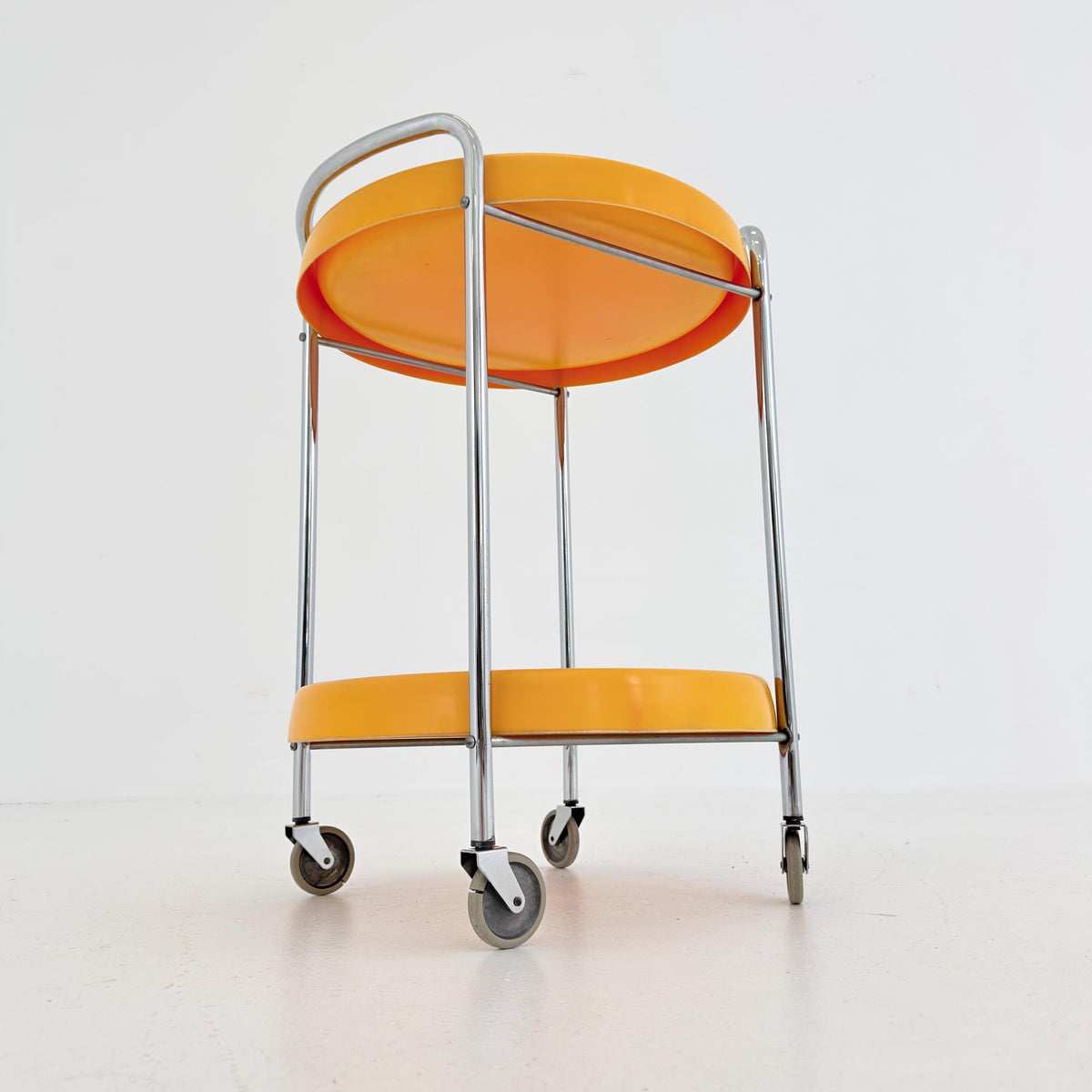 Mid century Spaceage Plastic and Metal Chrome Round Italian Bar Cart, 1980s