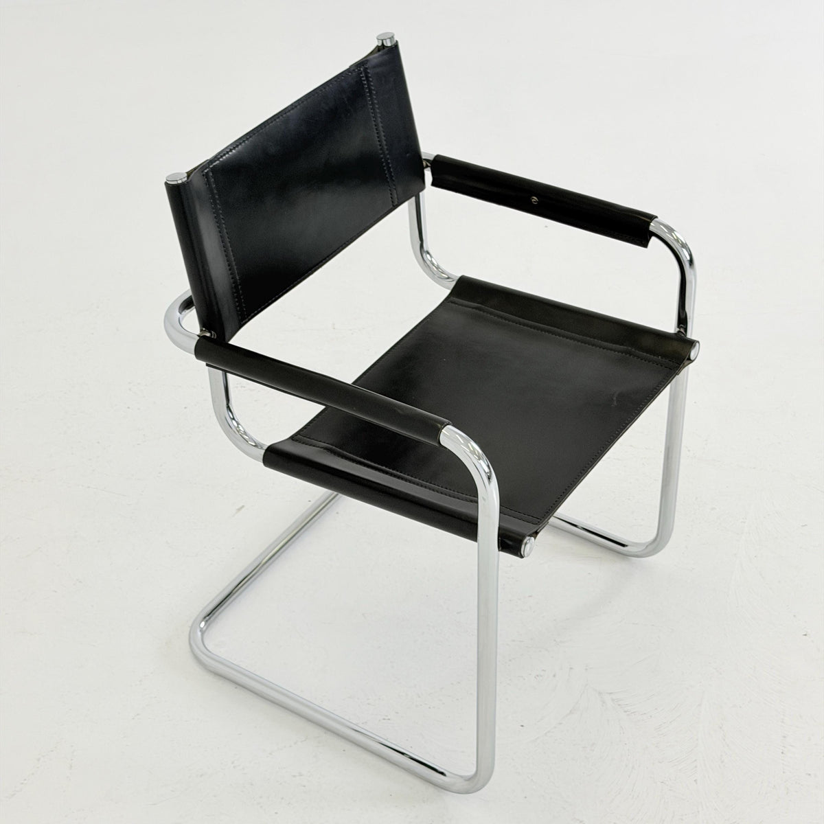 Mid century Bauhaus B34 black cantilevered chair by Mart Stam for Fasem Italy 1980s