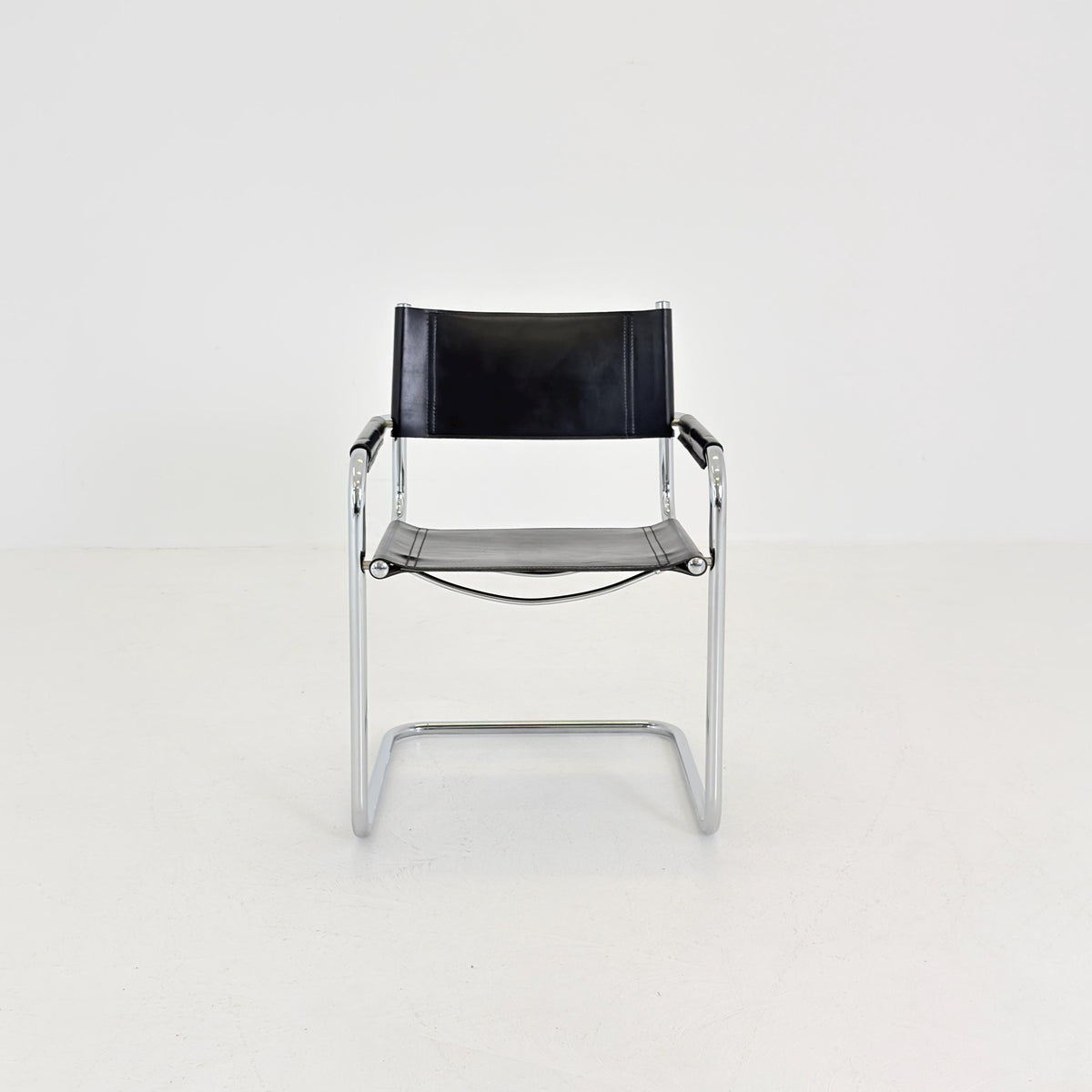 Mid century Bauhaus B34 black cantilevered chair by Mart Stam for Fasem Italy 1980s