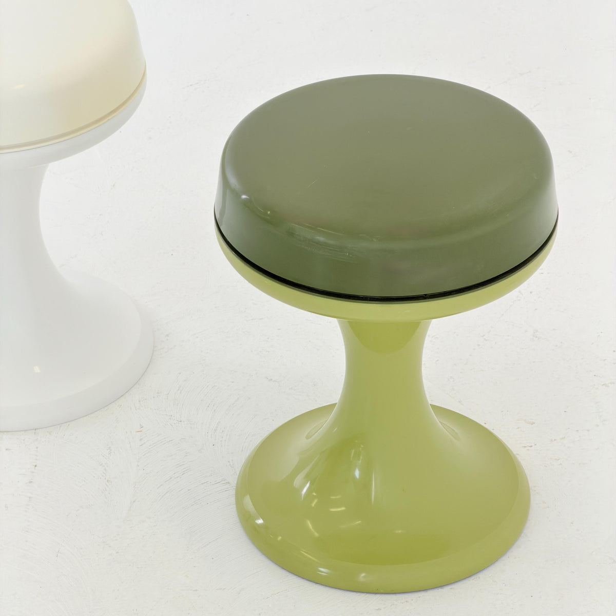Mid Century Space Age Emsa Tulip Stools – Set of 2 – Olive Green & White – West Germany 1970s