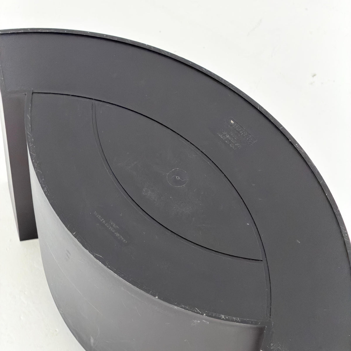 Mid Century Space Age Wave Magazine Rack by Maier Aichen for Authentics, Black, Italy, 1990s