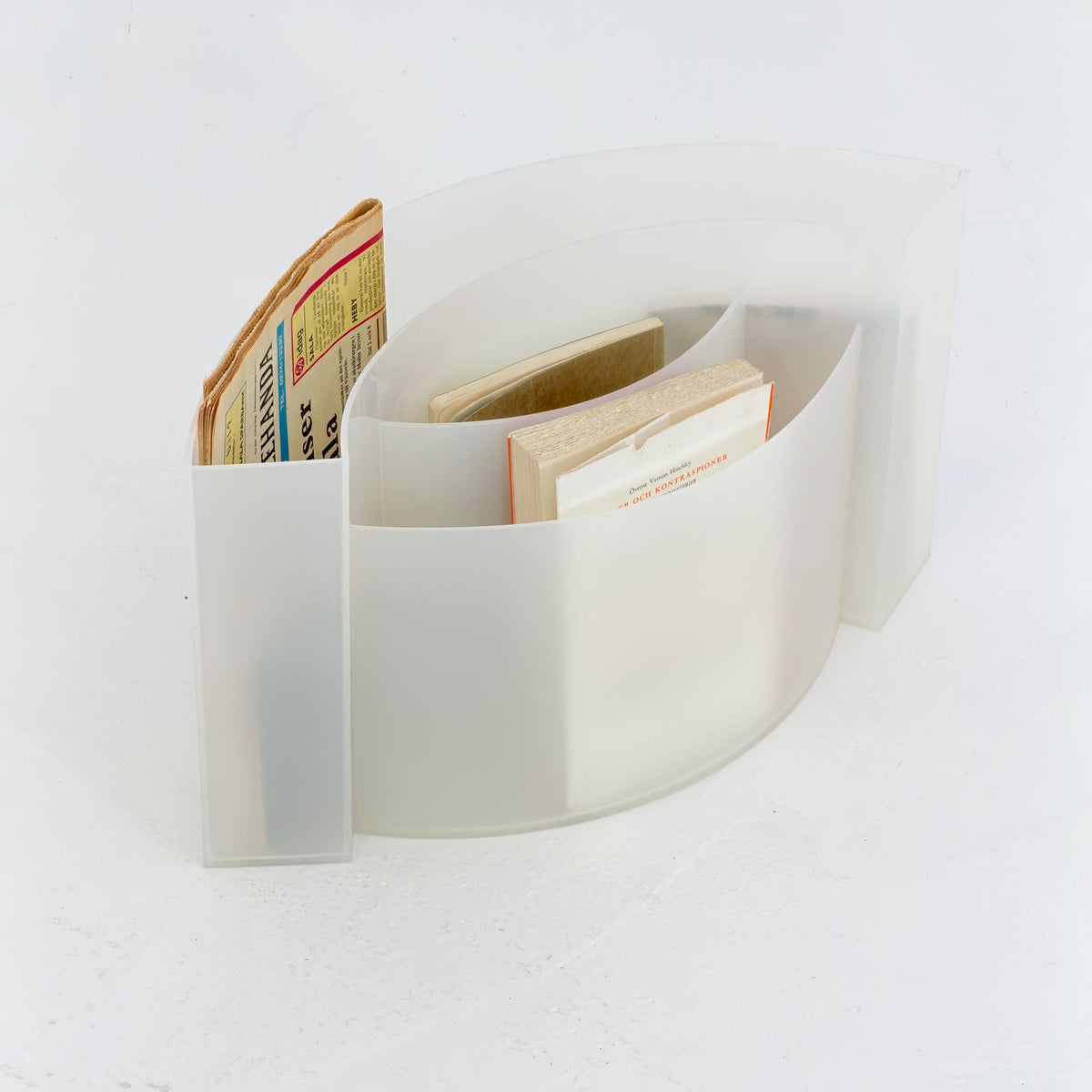 Mid Century Space Age Wave Magazine Rack by Maier Aichen for Authentics, Italy, 1990s