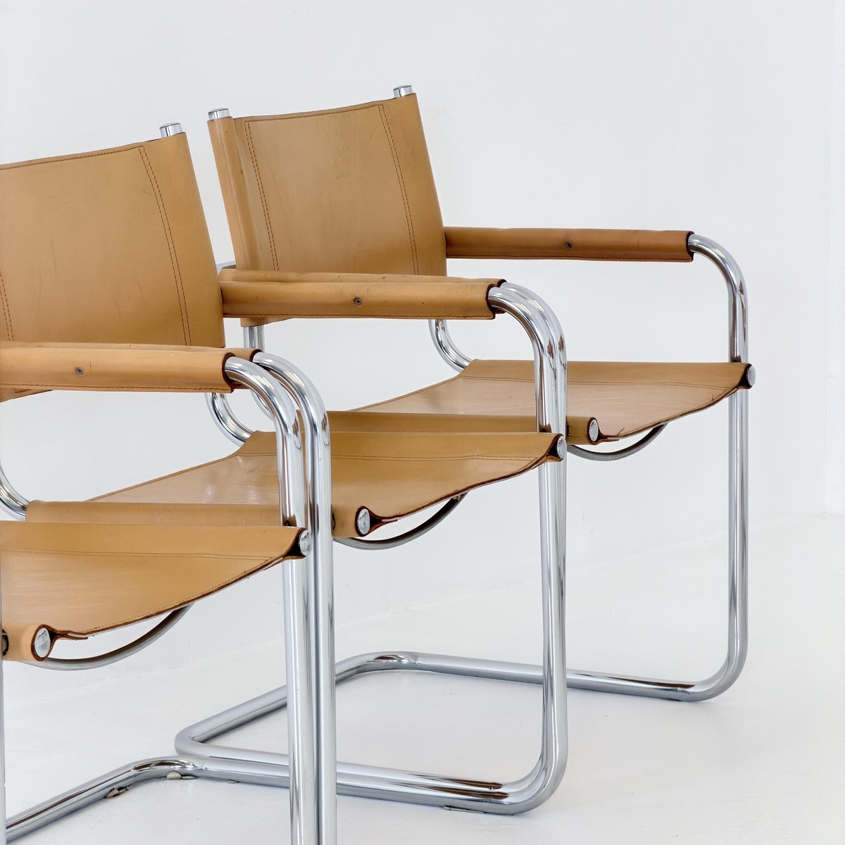 set of 6 Mid century Bauhaus Leather b34 armchairs by Mart Stam & Marcel Breuer for Fasem, Italy 1985
